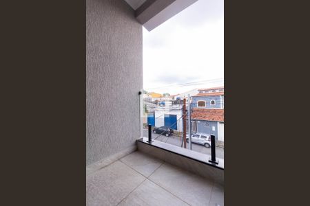 Casa à venda com 150m², 3 quartos e 2 vagas Casa à venda com 150m², 3 quartos e 2 vagasVaranda