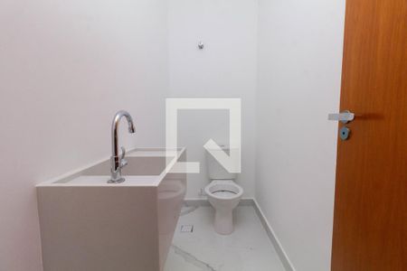 Casa à venda com 150m², 3 quartos e 2 vagas Casa à venda com 150m², 3 quartos e 2 vagasBanheiro 4
