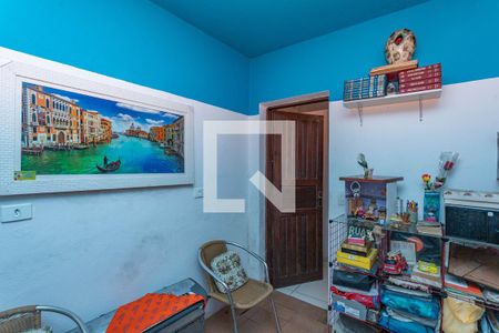 Casa à venda com 197m², 5 quartos e 2 vagasCasa 1 - Quarto 3