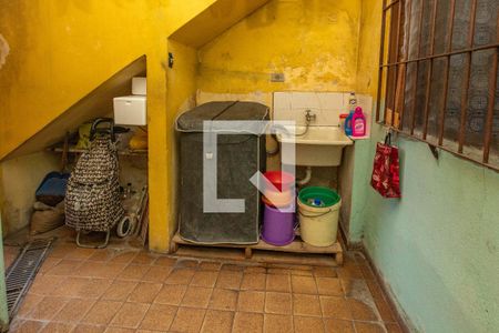 Casa à venda com 197m², 5 quartos e 2 vagasCasa 1 - Área de serviço