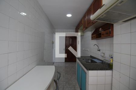 Apartamento à venda com 65m², 3 quartos e 2 vagasCozinha