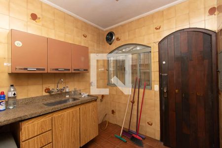 Casa à venda com 150m², 3 quartos e sem vaga Casa à venda com 150m², 3 quartos e sem vagaCozinha