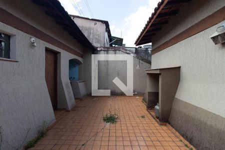 Casa à venda com 150m², 3 quartos e sem vaga Casa à venda com 150m², 3 quartos e sem vagaQuintal