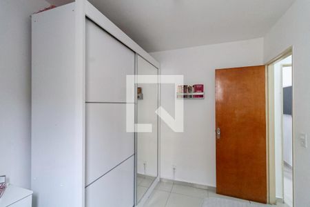 Apartamento à venda com 64m², 3 quartos e 2 vagasQuarto 2