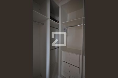 Closet de apartamento à venda com 1 quarto, 49m² em Vila Gustavo, São Paulo