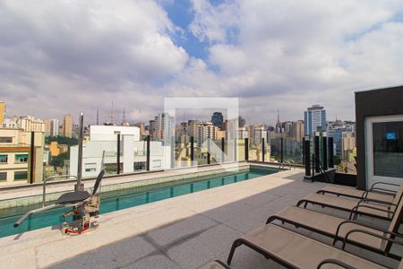 Studio à venda com 20m², 1 quarto e sem vaga Studio à venda com 20m², 1 quarto e sem vagaÁrea comum - Piscina