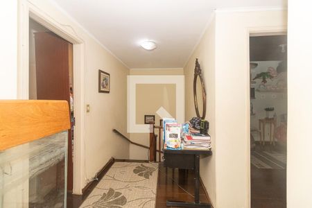 Casa à venda com 300m², 4 quartos e 2 vagasCorredor