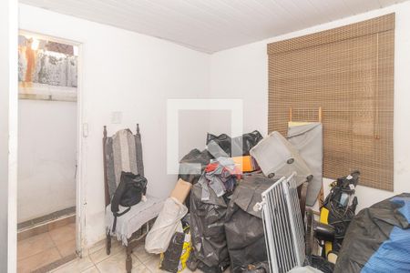 Casa à venda com 300m², 4 quartos e 2 vagasQuarto de Serviço