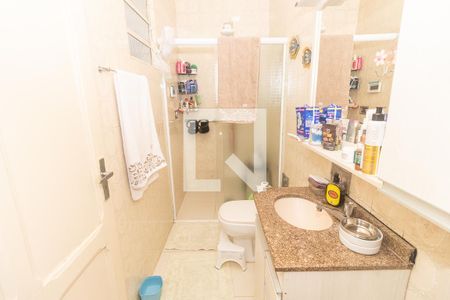 Casa à venda com 300m², 4 quartos e 2 vagasBanheiro 2