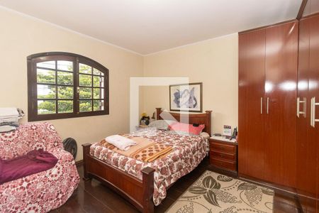 Casa à venda com 300m², 4 quartos e 2 vagasQuarto 2