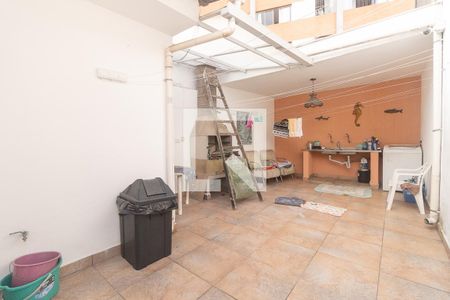 Casa à venda com 300m², 4 quartos e 2 vagasÁrea de Serviço