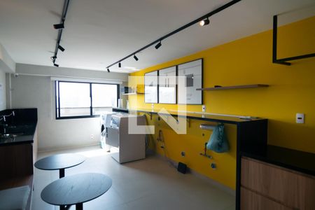 Studio à venda com 20m², 0 quarto e sem vagaÁrea comum