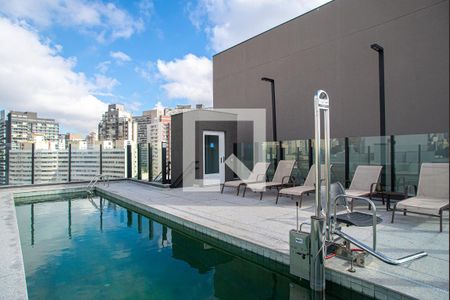 Studio à venda com 20m², 1 quarto e sem vagaÁrea comum - Piscina