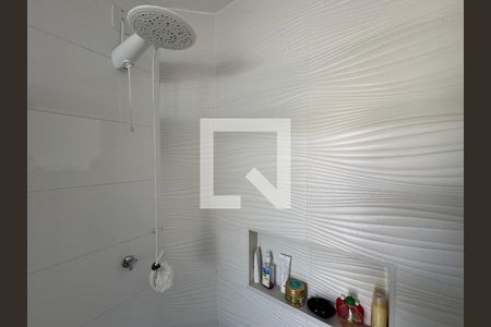 Casa de condomínio à venda com 380m², 4 quartos e 2 vagas Casa de condomínio à venda com 380m², 4 quartos e 2 vagasBanheiro Social