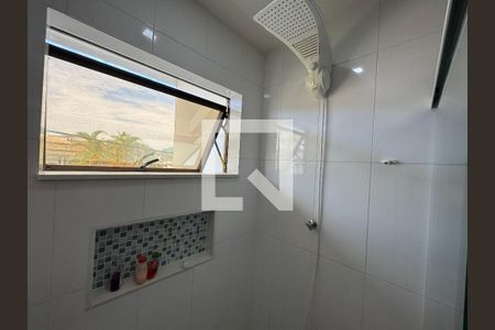 Casa de condomínio à venda com 380m², 4 quartos e 2 vagas Casa de condomínio à venda com 380m², 4 quartos e 2 vagasSuíte 2 - Banheiro