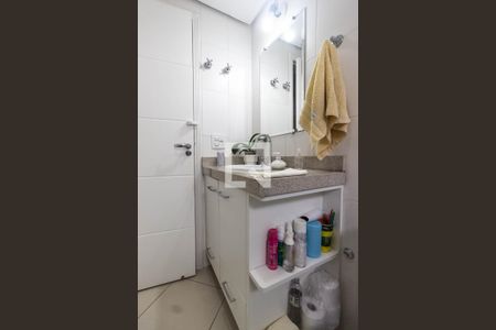 Apartamento à venda com 110m², 3 quartos e 2 vagas Apartamento à venda com 110m², 3 quartos e 2 vagasBanheiro