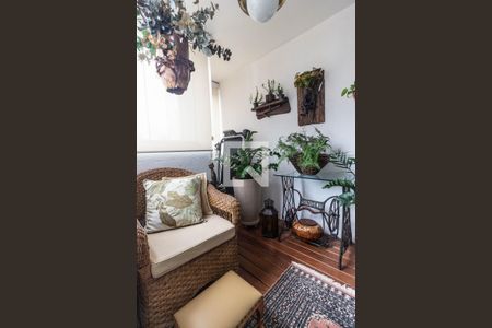 Apartamento à venda com 110m², 3 quartos e 2 vagas Apartamento à venda com 110m², 3 quartos e 2 vagasVaranda