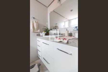 Apartamento à venda com 110m², 3 quartos e 2 vagas Apartamento à venda com 110m², 3 quartos e 2 vagasSuíte