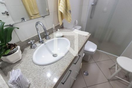 Apartamento à venda com 110m², 3 quartos e 2 vagas Apartamento à venda com 110m², 3 quartos e 2 vagasBanheiro