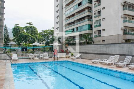 Apartamento para alugar com 110m², 3 quartos e 2 vagasÁrea comum - Piscina