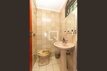 Casa à venda com 120m², 3 quartos e 1 vagaLavabo