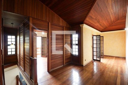 Casa à venda com 330m², 2 quartos e 6 vagasHall