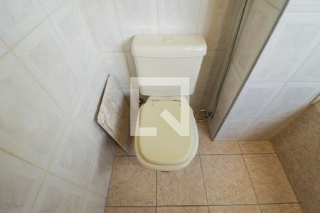 Casa à venda com 330m², 2 quartos e 6 vagasBanheiro da Suíte