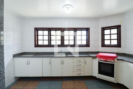 Casa à venda com 330m², 2 quartos e 6 vagasCozinha