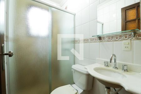 Casa à venda com 330m², 2 quartos e 6 vagasBanheiro Social