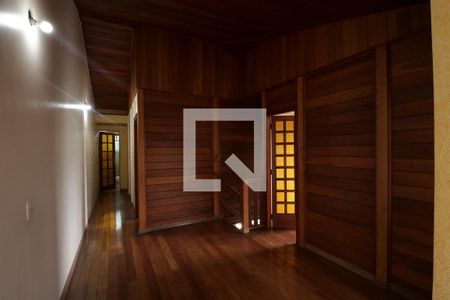 Casa à venda com 330m², 2 quartos e 6 vagasHall