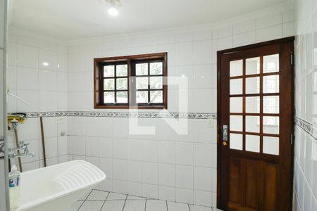 Casa à venda com 330m², 2 quartos e 6 vagasÁrea de Serviço