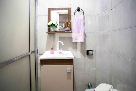 Casa à venda com 194m², 4 quartos e 1 vagaBanheiro Social Casa 2