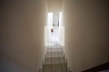 Casa à venda com 194m², 4 quartos e 1 vagaEscada