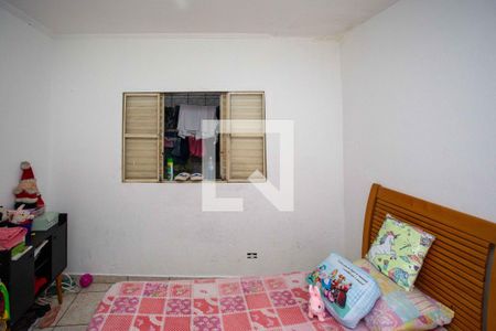 Casa à venda com 194m², 4 quartos e 1 vagaQuarto 2 Casa 1