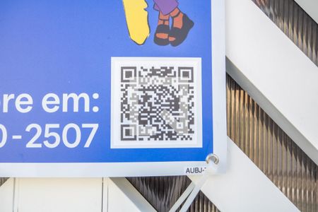 Casa à venda com 151m², 4 quartos e 2 vagasAUBJ-70