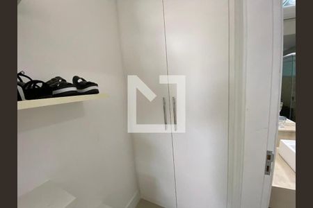 Casa para alugar com 1000m², 4 quartos e 4 vagas Casa para alugar com 1000m², 4 quartos e 4 vagasCloset Suíte 3