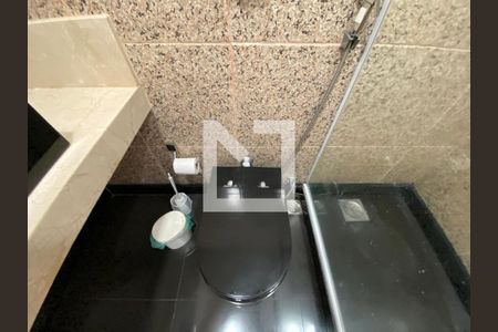 Casa para alugar com 1000m², 4 quartos e 4 vagas Casa para alugar com 1000m², 4 quartos e 4 vagasBanheiro Social