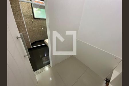 Casa para alugar com 1000m², 4 quartos e 4 vagas Casa para alugar com 1000m², 4 quartos e 4 vagasCloset - Suíte 1