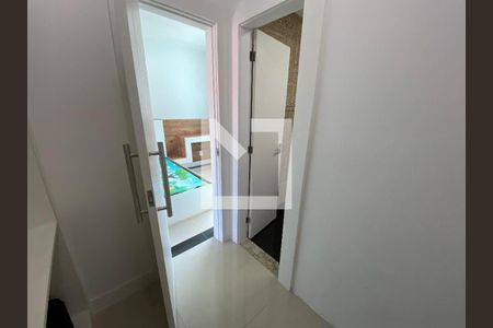 Casa para alugar com 1000m², 4 quartos e 4 vagas Casa para alugar com 1000m², 4 quartos e 4 vagasCloset - Suíte 1