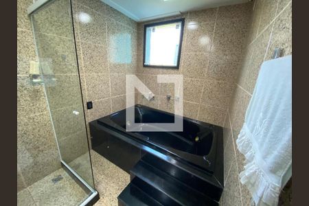 Casa para alugar com 1000m², 4 quartos e 4 vagas Casa para alugar com 1000m², 4 quartos e 4 vagasBanheiro Suíte 3