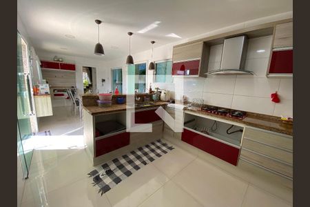 Casa para alugar com 1000m², 4 quartos e 4 vagas Casa para alugar com 1000m², 4 quartos e 4 vagasCozinha