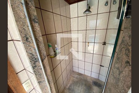 Casa para alugar com 1000m², 4 quartos e 4 vagas Casa para alugar com 1000m², 4 quartos e 4 vagasBanheiro de Serviço