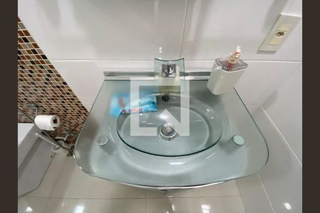 Casa para alugar com 1000m², 4 quartos e 4 vagas Casa para alugar com 1000m², 4 quartos e 4 vagasBanheiro Suíte 2
