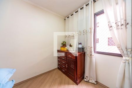 Apartamento à venda com 75m², 3 quartos e 2 vagasQuarto 2