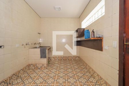 Casa para alugar com 750m², 4 quartos e 6 vagas Casa para alugar com 750m², 4 quartos e 6 vagasÁrea de Serviço