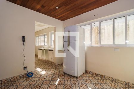 Casa para alugar com 750m², 4 quartos e 6 vagas Casa para alugar com 750m², 4 quartos e 6 vagasCozinha