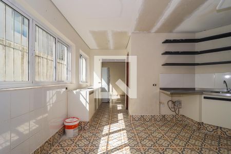 Casa para alugar com 750m², 4 quartos e 6 vagas Casa para alugar com 750m², 4 quartos e 6 vagasCozinha