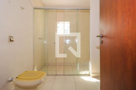 Casa para alugar com 750m², 4 quartos e 6 vagas Casa para alugar com 750m², 4 quartos e 6 vagasBanheiro da Suíte 3