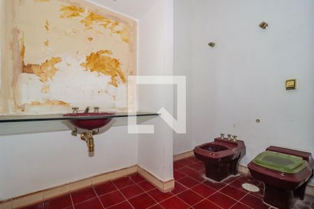 Casa para alugar com 750m², 4 quartos e 6 vagas Casa para alugar com 750m², 4 quartos e 6 vagasBanheiro da Suíte 2