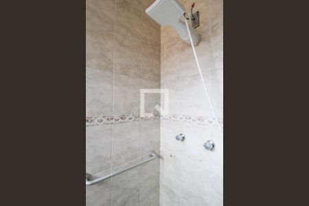 Casa para alugar com 150m², 3 quartos e 2 vagasBanheiro Social